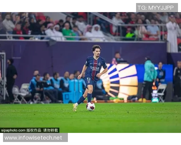 足球明星捂脸庆祝视频引发热议背后的情感与故事解析 足球明星捂脸庆祝视频引发热议背后的情感与故事解析