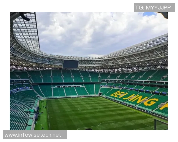 北京与天津球迷激情对抗赛揭幕球场内外的热血与友谊交织 北京与天津球迷激情对抗赛揭幕球场内外的热血与友谊交织